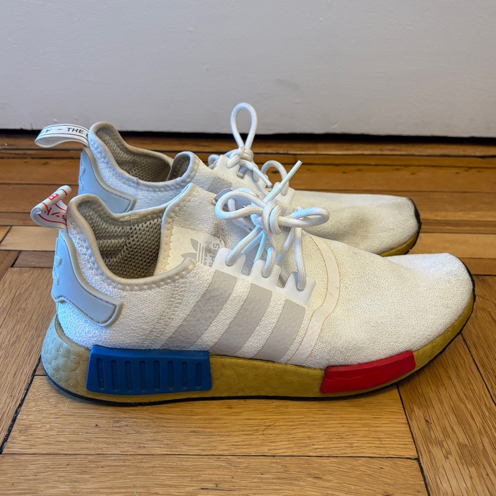 Adidas NMD R1 Shoes - Picture 5 of 8